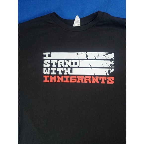 "I Stand With Immigrants" Black T-Shirt Men's Size Medium - Picture 2 of 14
